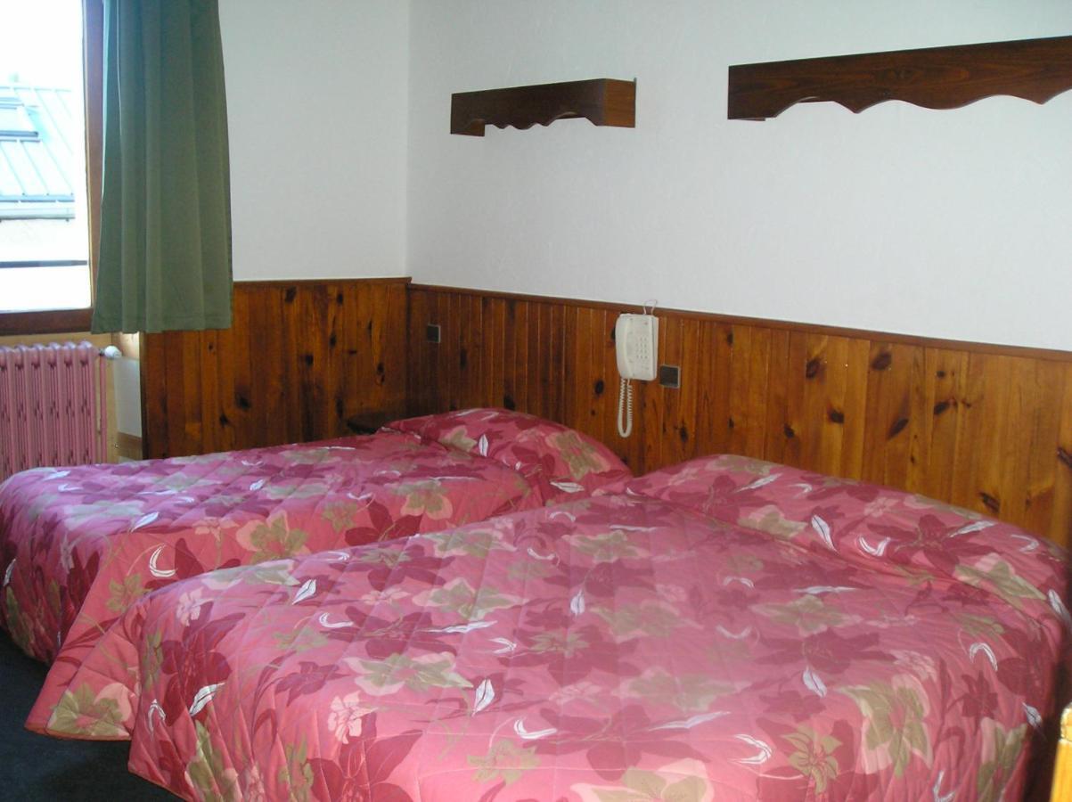Hotel Du Soleil Divonne-les-Bains Habitación foto